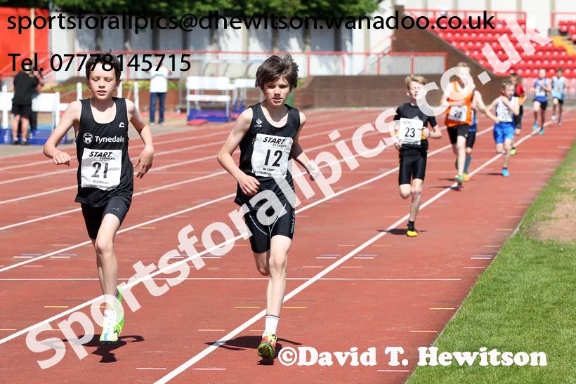 Under-13 boys 1500 metres at the North Eastern Championships, Gateshead International Stadium.  Photos: David T. Hewitson/Sports for All Pics